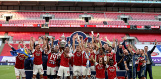 Kanu, Ian Wright Celebrate Gunners FA Cup Title Triumph Arsenal lifts the FA CUP