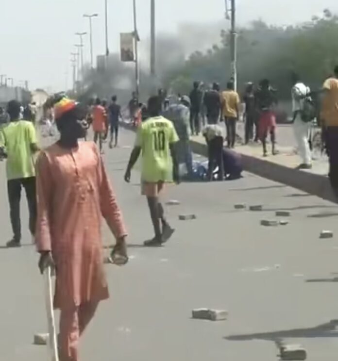 9037F408-1BF1-4E46-8FD0-8752C24A1A98