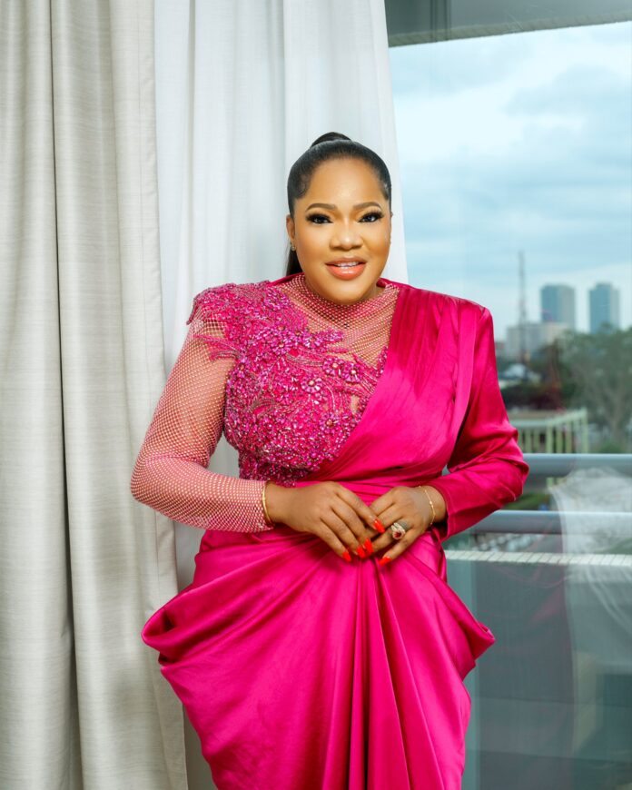 Reflections: Public use of social media affects one’s private life Reflections: Public use of social media affects one’s private life