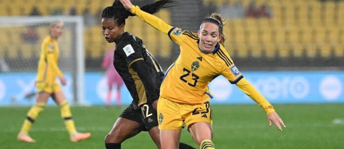 Women’s World Cup: South Africa surrender slim lead as Sweden grab late winner Women’s World Cup: South Africa surrender slim lead as Sweden grab late winner