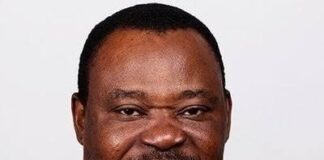 Ondo Senator appoints 100 PAs, awards N300k to each constituent