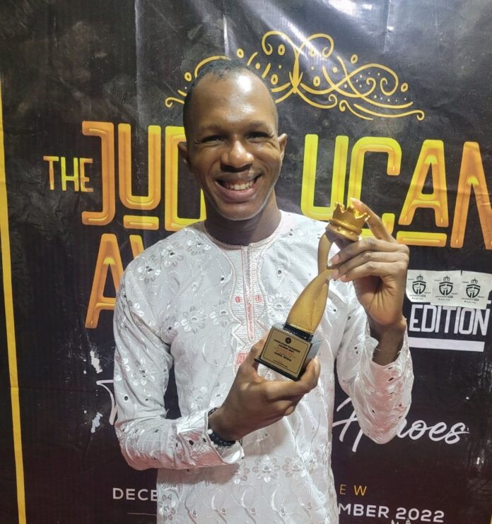 Daniel Regha defeats Ilebaye, Tacha to win Social Media Influencer of the Year Daniel Regha defeats Ilebaye, Tacha to win Social Media Influencer of the Year