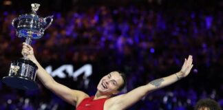 Australian Open: Aryna Sabalenka records easy win over Zheng Qinwen to claim second major