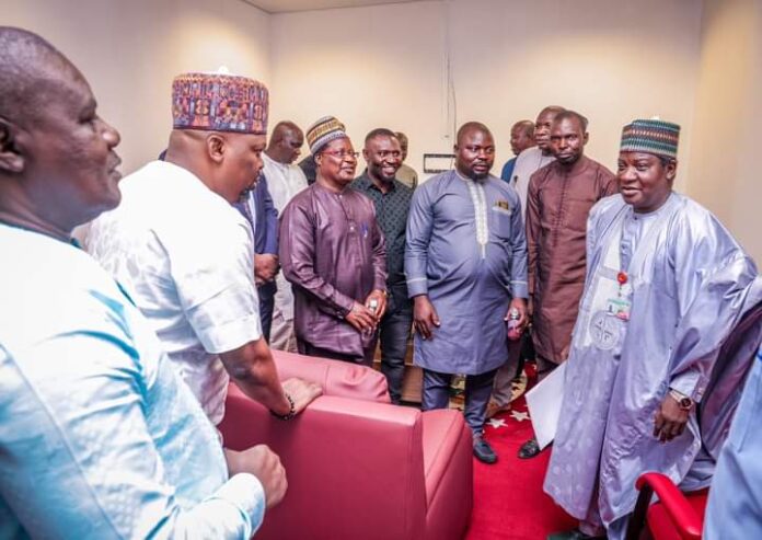 Plateau APC House Members visit Senator Lalong Plateau APC House Members visit Senator Lalong
