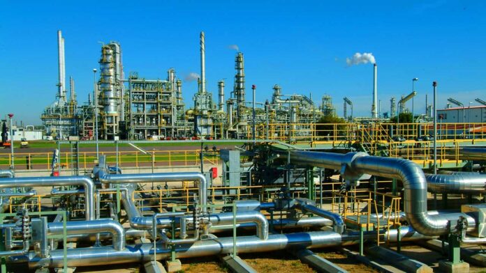 Relief for Nigerian refineries: Local operators now permitted to pay for crude in Naira Relief for Nigerian refineries: Local operators now permitted to pay for crude in Naira