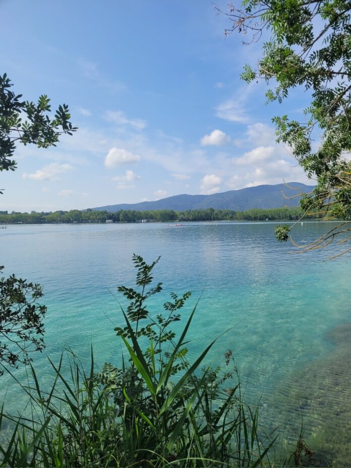 Japa: Here are 5 simple reasons to abscond from Nigeria Japa: Here are 5 simple reasons to abscond from Nigeria