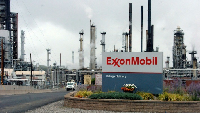 Nigeria aims to boost oil production with ExxonMobil deal