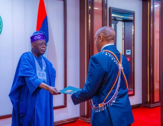 Tinubu calls for synergy to address economic challenges Tinubu calls for synergy to address economic challenges