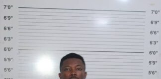 Naira Abuse: EFCC arrests 3