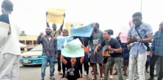 Ondo youth protest against EFCC raid, arrest of 127 in Akure