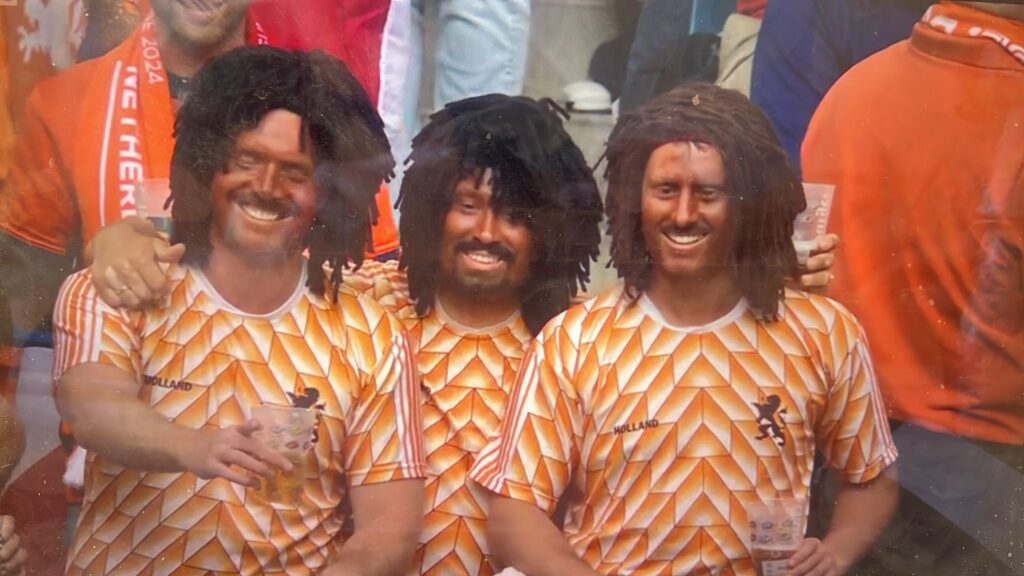 "Black face" Dutch fans (Photo Credit: X)