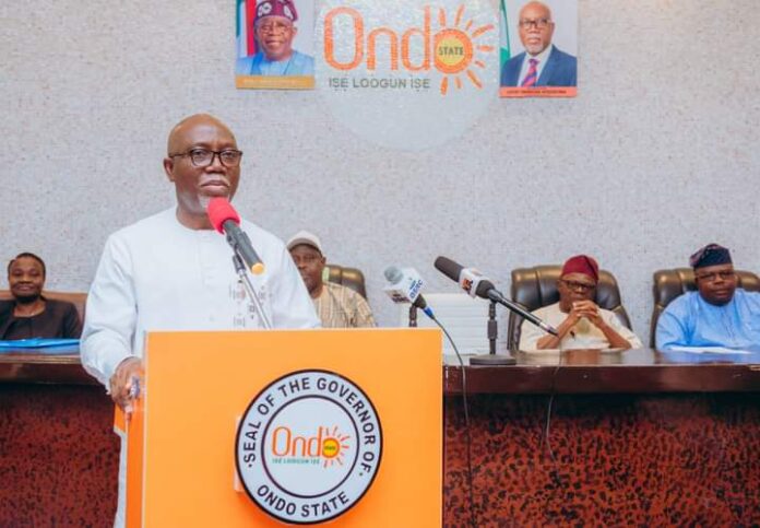 Aiyedatiwa inaugurates new members of Civil Service Commission Aiyedatiwa inaugurates new members of Civil Service CommissionÂ