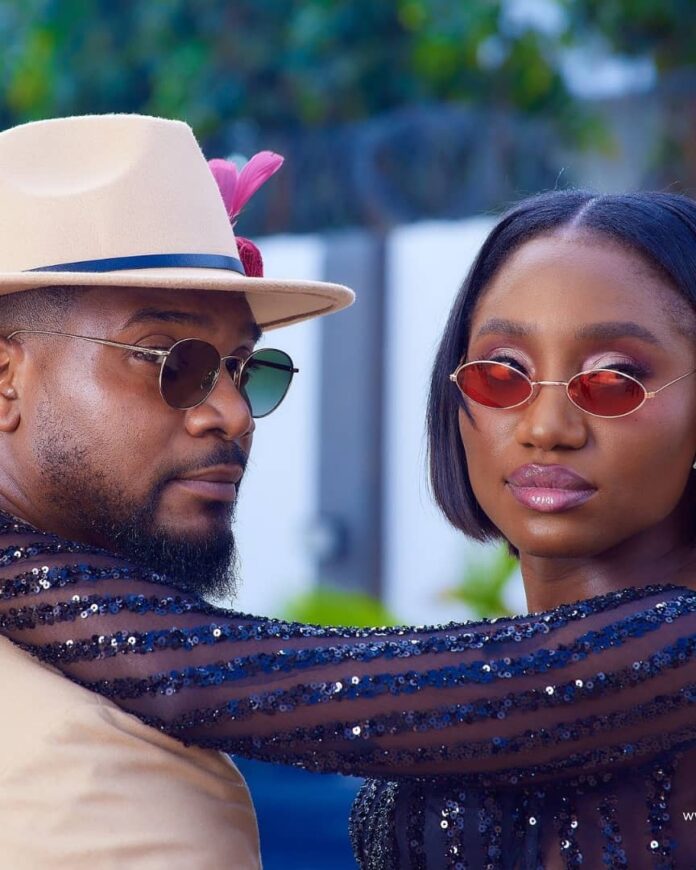 Kunle and Tiwi in their simple outfits to Sharon Ooja’s wedding Kunle and Tiwi in their simple outfits to Sharon Ooja’s wedding
