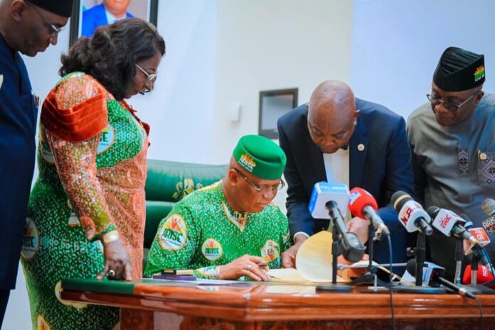 Gov Eno signs into law amendment of Traditional Rulers Law Cap 155