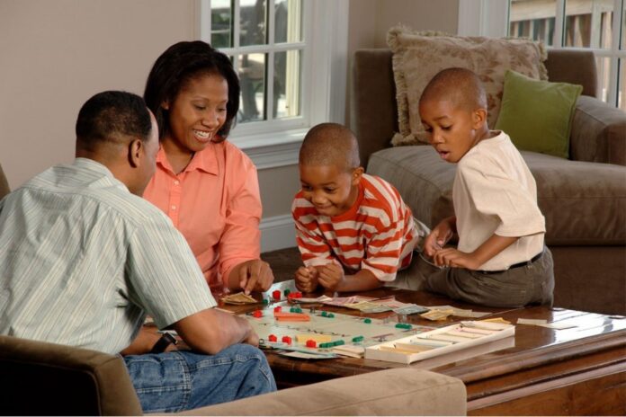 How Nigerian parents build trust and communication with their kids How Nigerian parents build trust and open communication with their kids