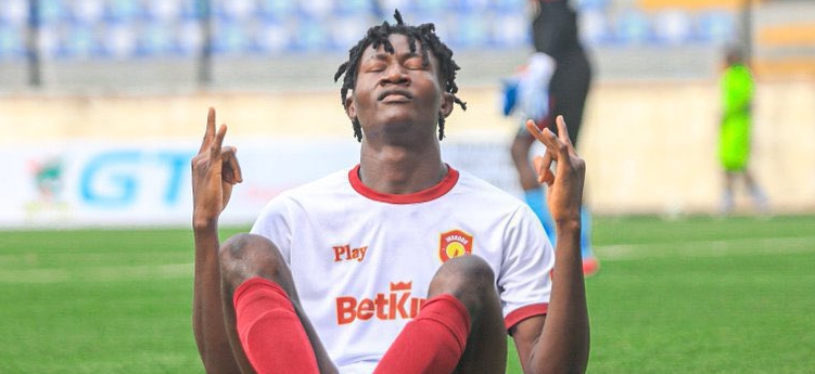 Shola Adelani plays for Lagos-based outfit Ikorodu City FC