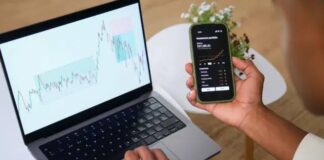 CBEX investors loot Ibadan office after crypto scam