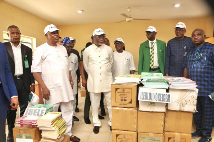 Aiyedatiwa distributes educational materials to public schools Aiyedatiwa distributes educational materials to public schools