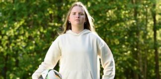 Teen footballer demands apology after FA U-turn on transgender ban Teen footballer demands apology from FA after a disciplinary case over transgender comments was quashed.