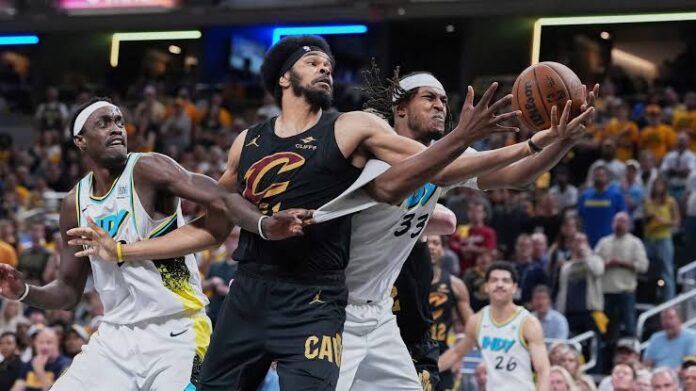 Pacers power past Cavaliers after Mathurin’s ejection as Thunder grind out ugly win over Nuggets The Indiana Pacers won big against the Cleveland Cavaliers to take a 3-1 lead in their Eastern Conference semi-final playoff while the Oklahoma City Thunder narrowly got the better of the Denver Nuggets to tie their Western Conference semi-final tie 2-2.