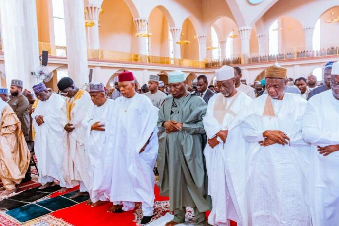 Shettima leads funeral prayers for Aminu, describes him as ‘intellectual giant’ Shettima and Atiku praying together in a mosque
