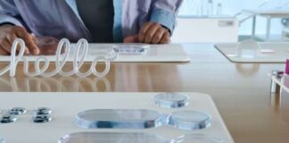 “Liquid Glass” is the term Apple uses to define its design concept Liquid Glass