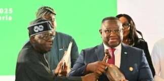 Tinubu hands over ECOWAS chairmanship to Sierra Leone president