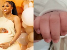 Toke Makinwa X daughter Yakira