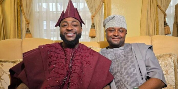 Davido gifts Israel DMW multimillion naira watch amid rumoured rift Davido gifts Israel DMW multimillion naira watch amid rumoured rift