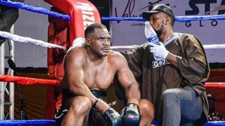 Ike Ibeabuchi return to the ring after a 26-year absence with a victory.