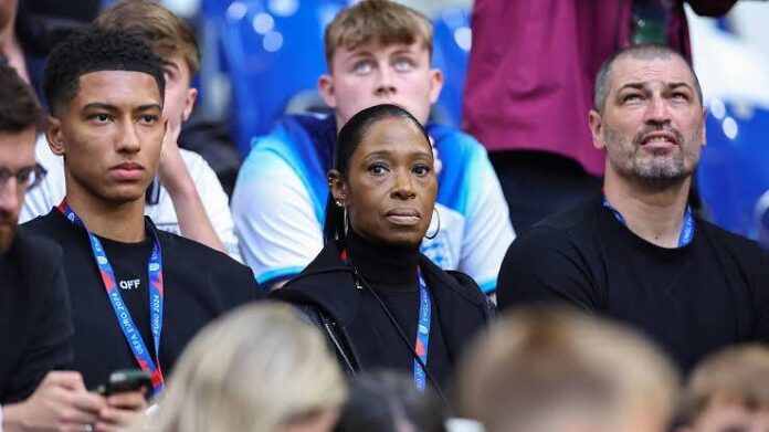 Borussia Dortmund ban Jobe Bellingham’s parents from dressing room after heated clash Jobe Bellingham's parents have been banned from the Borussia Dortmund dressing room.