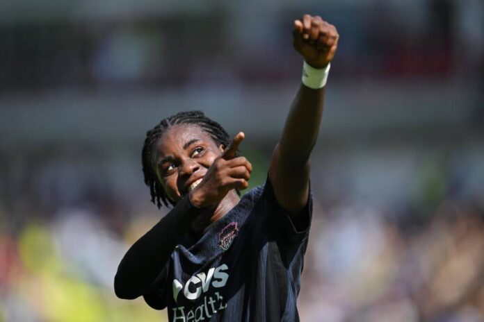 Gift Monday makes history with quickest hat-trick in NWSL against Houston Dash