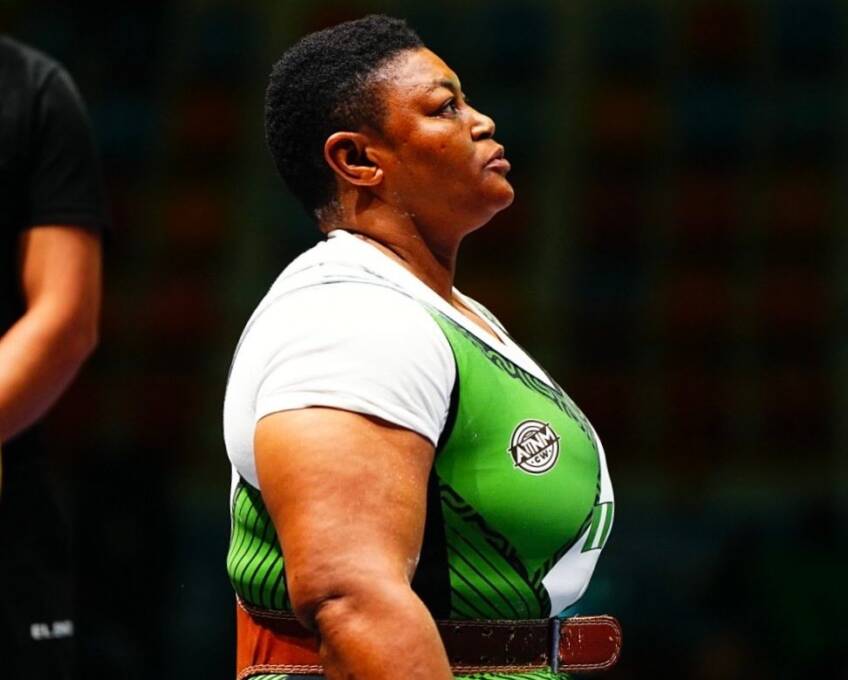Nigeria’s Folashade Oluwafemiayo breaks her own world record, lifting 168kg to win gold and her 4th world title in Cairo.