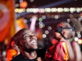 Osimhen with his daughter