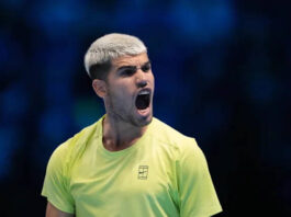 Carlos Alcaraz outlasts Taylor Fritz in a thrilling Turin clash to edge closer to the ATP year-end world No. 1 ranking.