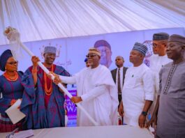 Aiyedatiwa ends long tussle, presents staff of office to new Olu-Oke of Oke-Igbo