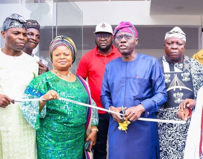 Sanwo-Olu commissions projects, launches e-birth registration in Lagos Island East LCDA Babajide Sanwo-Olu commissioning project