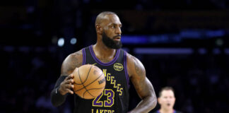 LeBron James sets historic NBA record after returning in Lakers’ win over Utah Jazz LeBron James sets a new NBA record with his 23rd straight season as the Lakers defeat the Jazz behind a strong Luka Doncic performance.