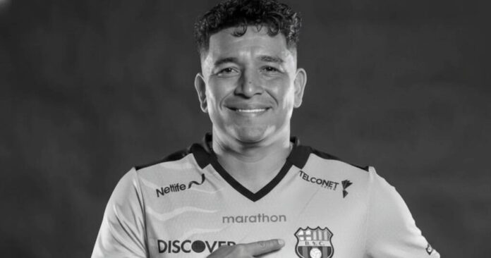 Ecuador football mourns Mario Pineida who was killed in a Guayaquil shooting.