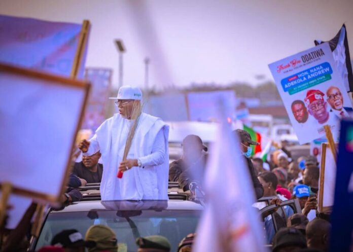 Aiyedatiwa unveils mega projects for Ilaje; revalidates Deep Sea Port licence