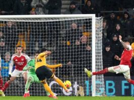 It's advantage City after Arsenal drop points at Molineux.