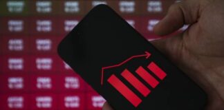 Stock market dips 0.57% to 196,066 as sentiment turns bearish