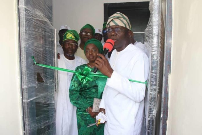 Sanwo-Olu opens new community centre in Lagos Island Governor Babajide Sanwo-Olu
