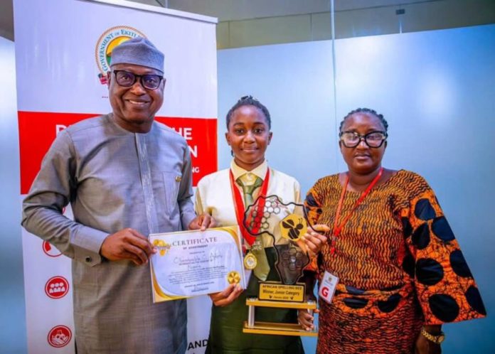 Oyebanji rewards African Spelling Bee champion with ₦8m, China trip Biodun Oyebanji, Adeolu Oluwadamilola and her mother