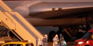 US citizen tests positive for hantavirus Passengers board a plane bound for US carrying passengers evacuated from the Dutch flagged hantavirus-stricken cruise ship MV Hondius at the Tenerife Sur-Reina Sofia airport on the island of Tenerife in Spain's Canary Islands on May 10, 2026. Photo: AFP