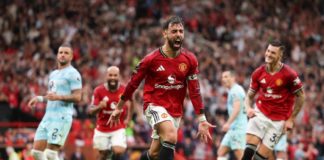 Fernandes powers to FWA glory in defining season Portuguese midfield general Fernandes is crowned FWA Footballer of the Year
