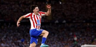 PSG launch €120m plus two-player offer to hijack Julian Alvarez from Barcelona Barcelona agree personal terms with Julian Alvarez but Atletico hold firm on €150m