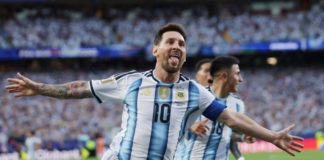 Messi makes history again with stunning hat-trick to power Argentina’s World Cup title defence Lionel Messi scores historic hat-trick as Argentina defeat Algeria, equalling World Cup scoring record in dominant opening performance (Image source: Reuters)