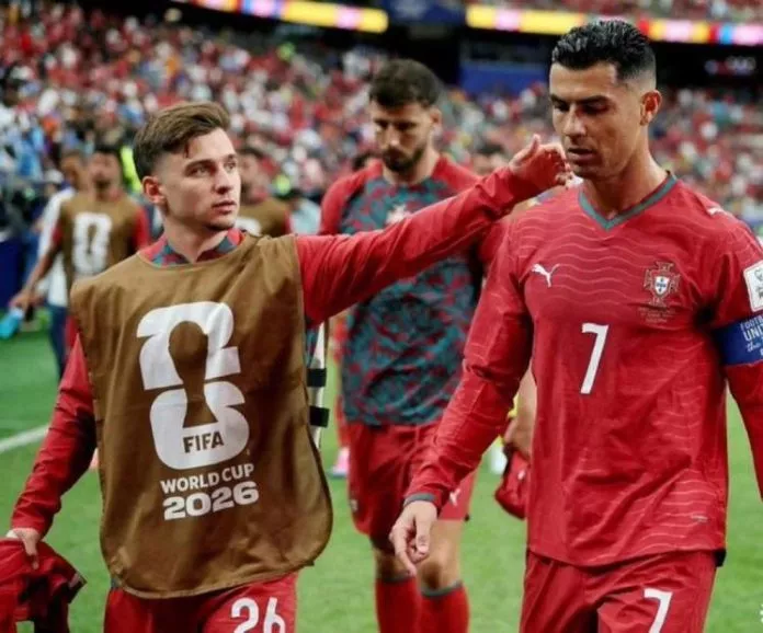 ‘Ronaldo is a normal player’: Fan anger erupts over Neves, as Bruno, Vitinha fail to serve Ronaldo Viral fan message demands Portugal players 'fight for Ronaldo' after DR Congo draw