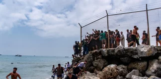 Spain tightens security after thousands of Moroccan migrants cross into Ceuta Spain tightens security after thousands of Moroccan migrants cross into Ceuta
